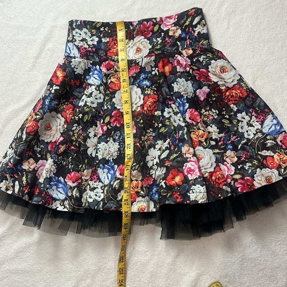 Kapukino Floral Black Skirt with Tulle Hem Size M - Picture 3 of 8